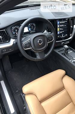 Внедорожник / Кроссовер Volvo XC60 2019 в Черкассах
