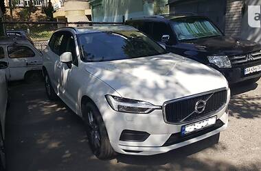Внедорожник / Кроссовер Volvo XC60 2017 в Киеве