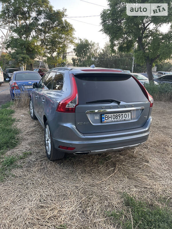 Внедорожник / Кроссовер Volvo XC60 2016 в Кропивницком