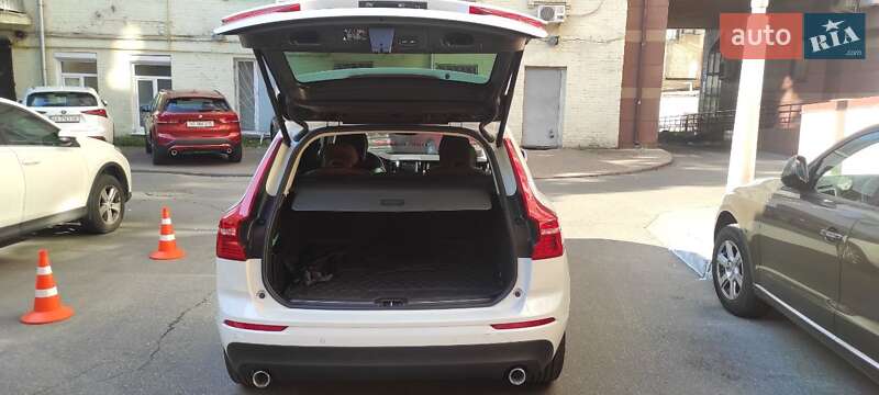 Позашляховик / Кросовер Volvo XC60 2019 в Києві