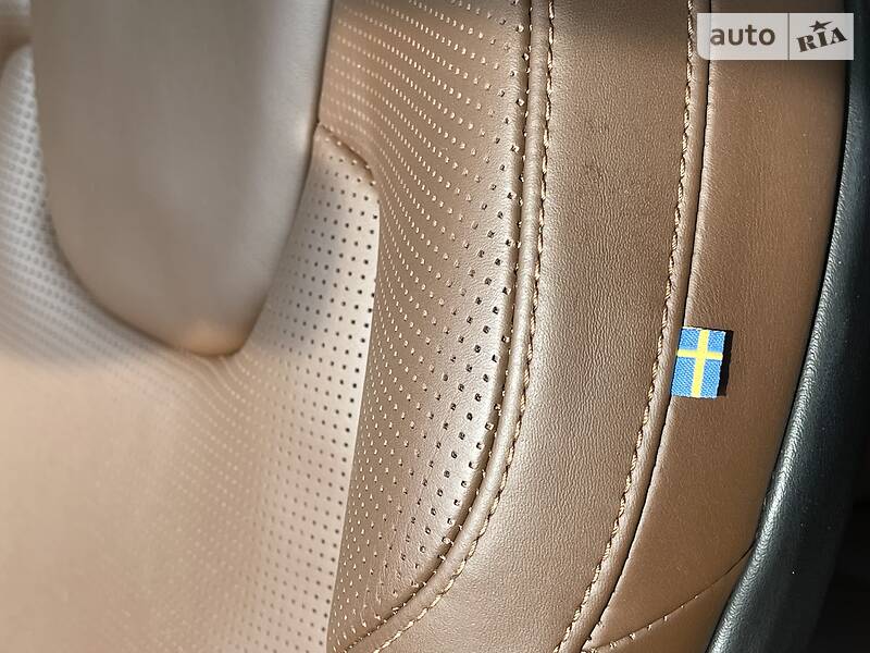 Внедорожник / Кроссовер Volvo XC60 2019 в Днепре фото 18 Внедорожник / Кроссовер Volvo XC60 2019 в Днепре