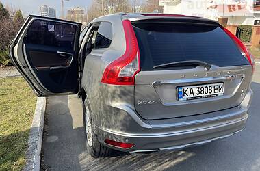 Внедорожник / Кроссовер Volvo XC60 2015 в Киеве
