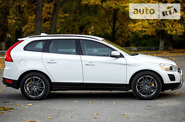 Позашляховик / Кросовер Volvo XC60 2010 в Миргороді