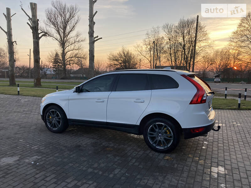Позашляховик / Кросовер Volvo XC60 2010 в Миргороді