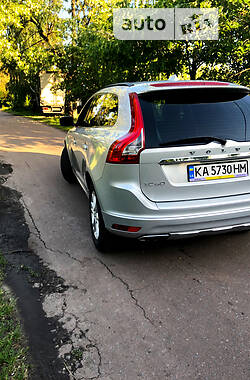 Позашляховик / Кросовер Volvo XC60 2015 в Києві