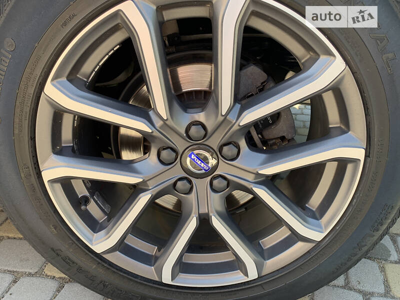 Позашляховик / Кросовер Volvo XC60 2015 в Львові