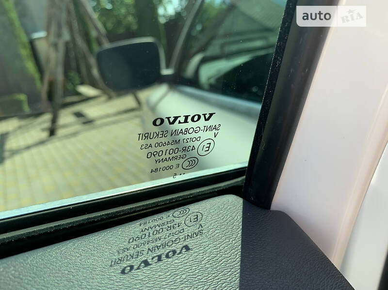 Позашляховик / Кросовер Volvo XC60 2015 в Львові