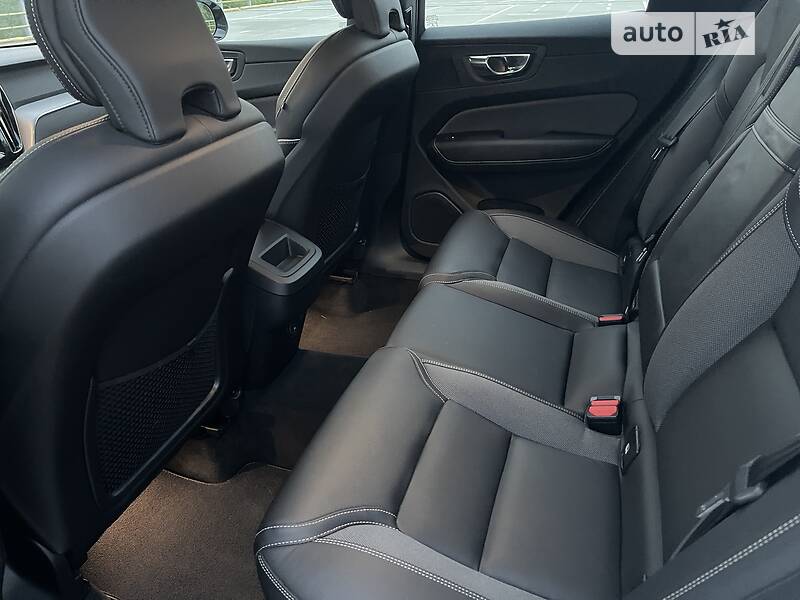Внедорожник / Кроссовер Volvo XC60 2021 в Одессе