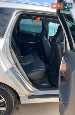 Внедорожник / Кроссовер Volvo XC60 2017 в 