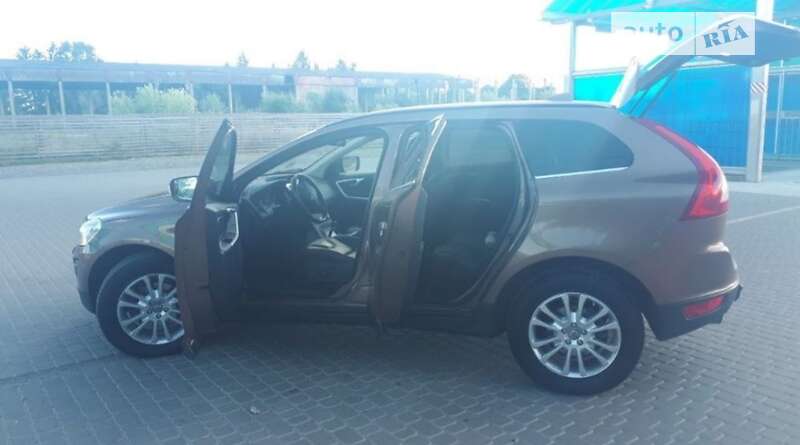 Внедорожник / Кроссовер Volvo XC60 2009 в Сарнах фото 3 Внедорожник / Кроссовер Volvo XC60 2009 в Сарнах