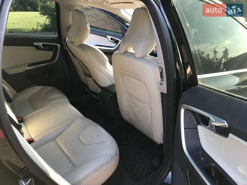 Позашляховик / Кросовер Volvo XC60 2014 в Шепетівці