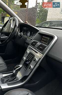 Внедорожник / Кроссовер Volvo XC60 2015 в 