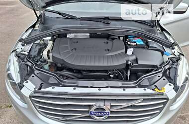 Позашляховик / Кросовер Volvo XC60 2016 в 