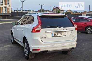 Внедорожник / Кроссовер Volvo XC60 2016 в 