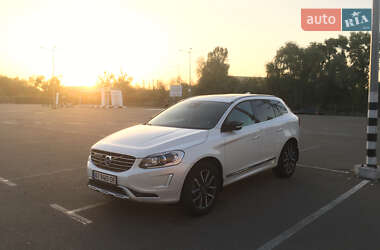 Внедорожник / Кроссовер Volvo XC60 2017 в Киеве