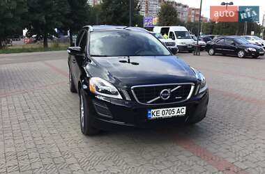 Внедорожник / Кроссовер Volvo XC60 2012 в 