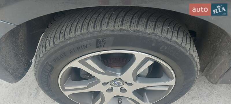 Позашляховик / Кросовер Volvo XC60 2013 в Києві