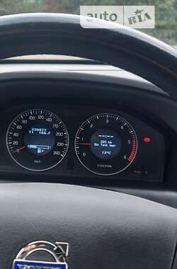 Внедорожник / Кроссовер Volvo XC60 2009 в 