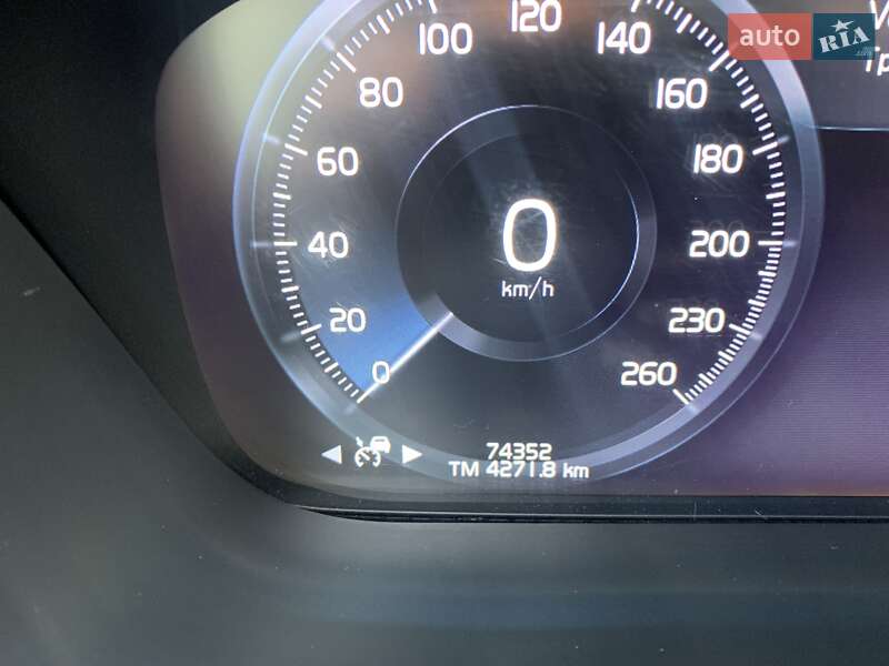 Внедорожник / Кроссовер Volvo XC60 2017 в Львове