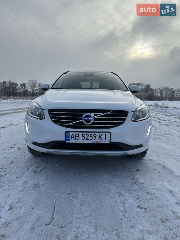Внедорожник / Кроссовер Volvo XC60 2017 в Баре