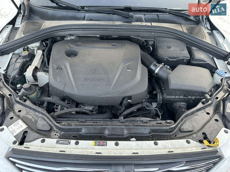 Внедорожник / Кроссовер Volvo XC60 2017 в Баре