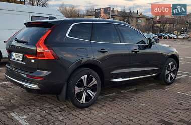 Внедорожник / Кроссовер Volvo XC60 2023 в 