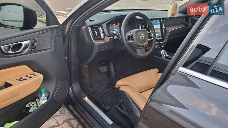 Внедорожник / Кроссовер Volvo XC60 2023 в Житомире