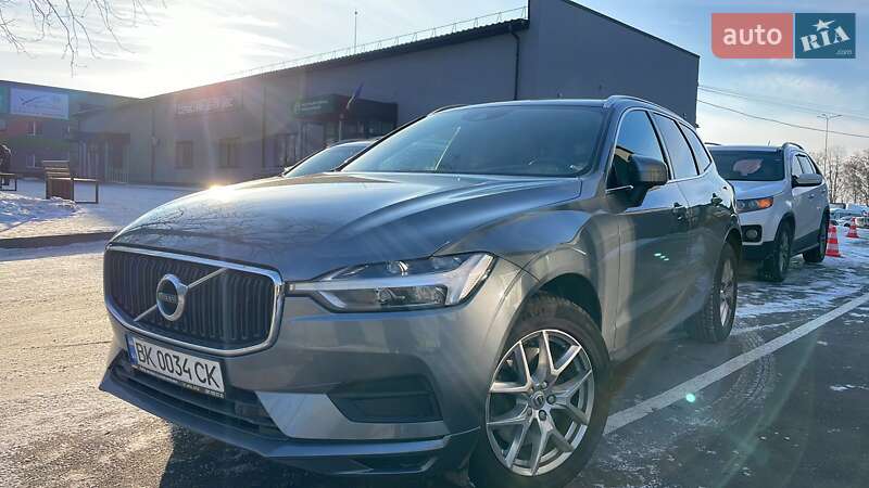 Внедорожник / Кроссовер Volvo XC60 2018 в 