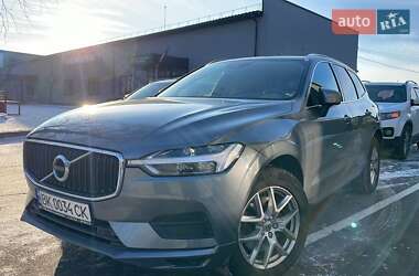 Внедорожник / Кроссовер Volvo XC60 2018 в 