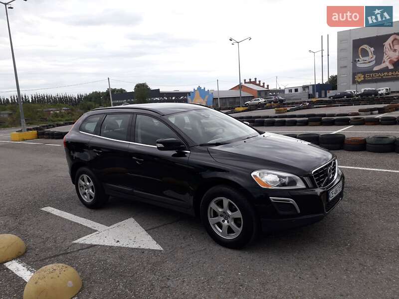 Внедорожник / Кроссовер Volvo XC60 2012 в Черновцах