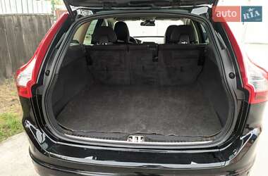 Позашляховик / Кросовер Volvo XC60 2015 в 
