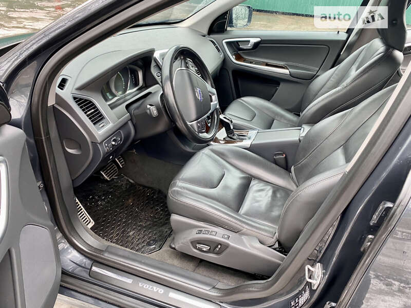 Внедорожник / Кроссовер Volvo XC60 2014 в Киеве