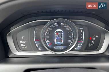 Внедорожник / Кроссовер Volvo XC60 2014 в 