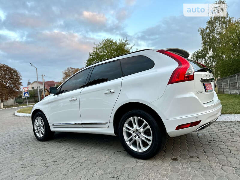 Внедорожник / Кроссовер Volvo XC60 2016 в Ровно