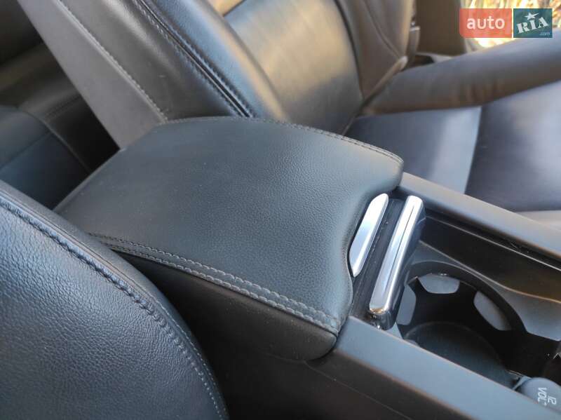 Внедорожник / Кроссовер Volvo XC60 2017 в Харькове