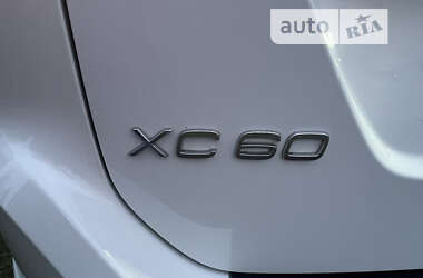 Внедорожник / Кроссовер Volvo XC60 2011 в Маневичах