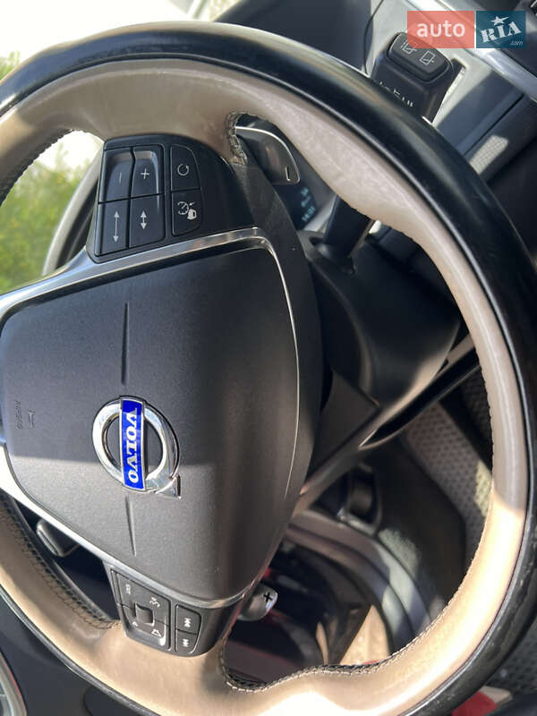 Внедорожник / Кроссовер Volvo XC60 2013 в Львове фото 114 Внедорожник / Кроссовер Volvo XC60 2013 в Львове