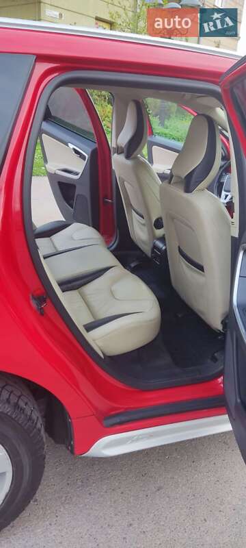 Внедорожник / Кроссовер Volvo XC60 2012 в Стрые
