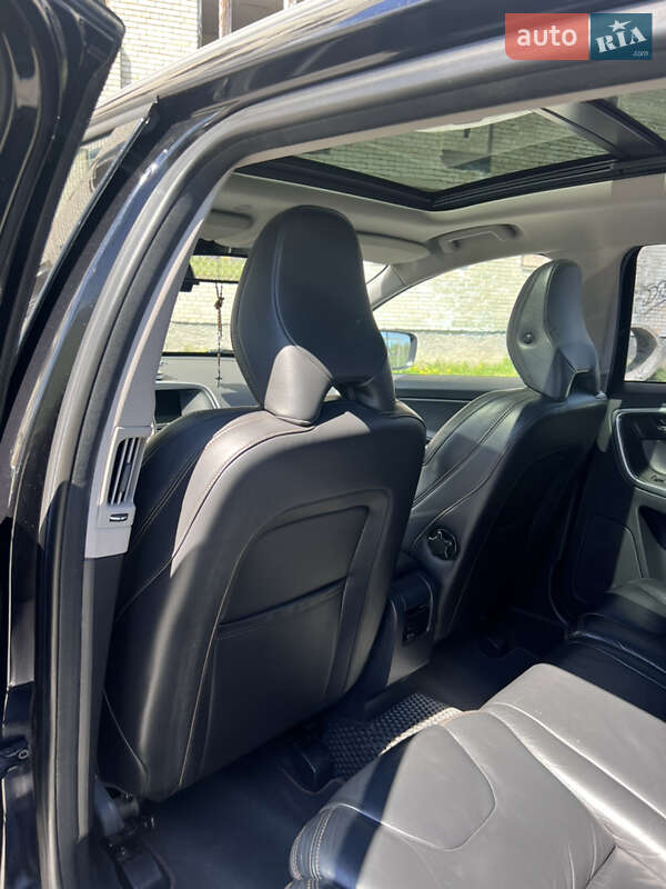 Внедорожник / Кроссовер Volvo XC60 2013 в Львове фото 46 Внедорожник / Кроссовер Volvo XC60 2013 в Львове
