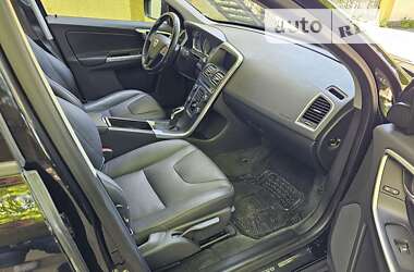 Внедорожник / Кроссовер Volvo XC60 2014 в Черновцах