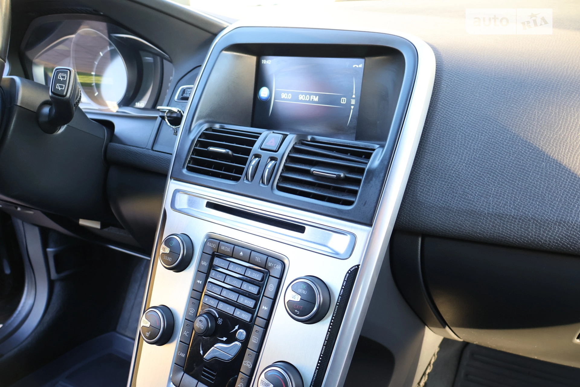 2015 Volvo XC60 - мініатюра 61