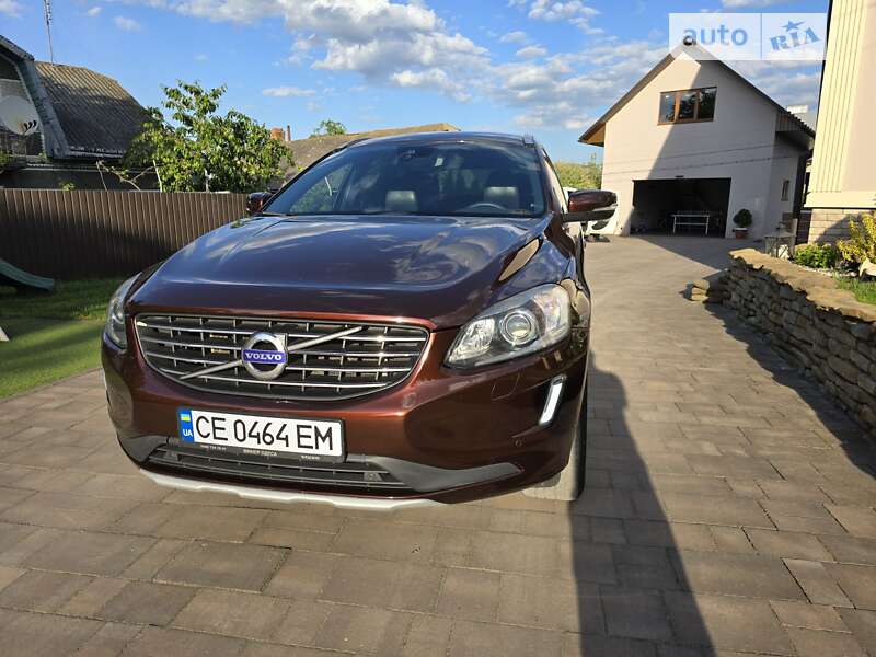 Внедорожник / Кроссовер Volvo XC60 2017 в Черновцах