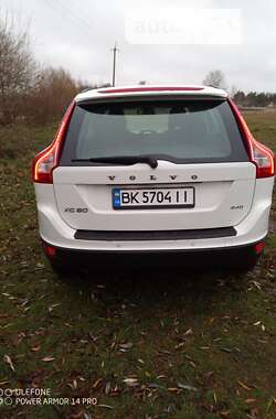 Внедорожник / Кроссовер Volvo XC60 2009 в Костополе