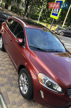Внедорожник / Кроссовер Volvo XC60 2014 в 