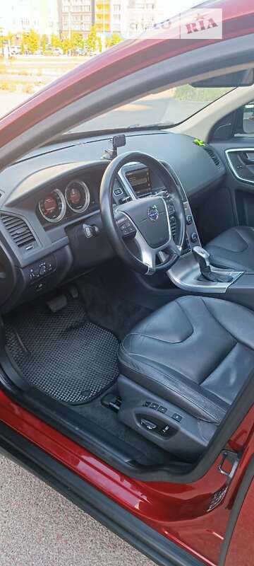 Позашляховик / Кросовер Volvo XC60 2012 в Ірпені