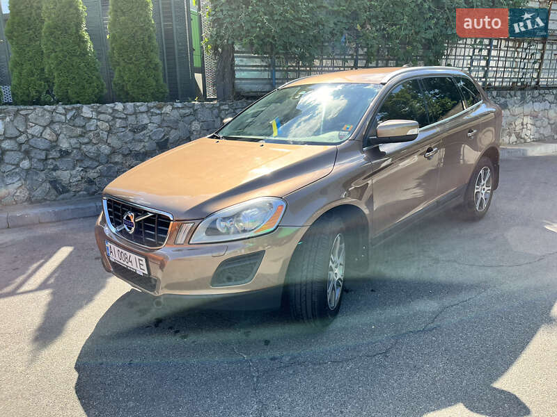 Позашляховик / Кросовер Volvo XC60 2012 в Києві