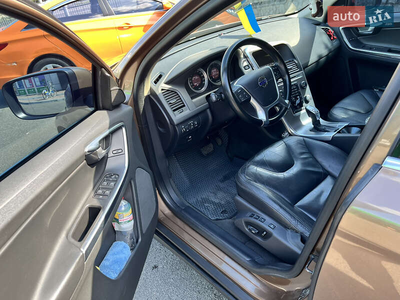 Позашляховик / Кросовер Volvo XC60 2012 в Києві
