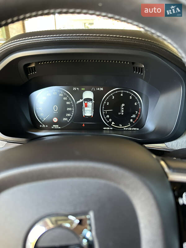 Внедорожник / Кроссовер Volvo XC60 2018 в Киеве