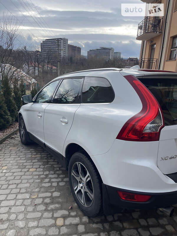 Внедорожник / Кроссовер Volvo XC60 2012 в Трускавце