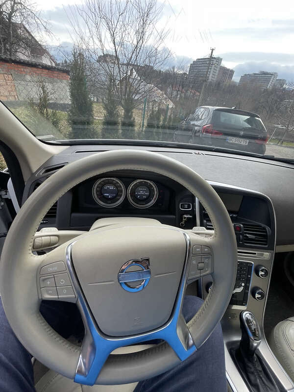 Внедорожник / Кроссовер Volvo XC60 2012 в Трускавце